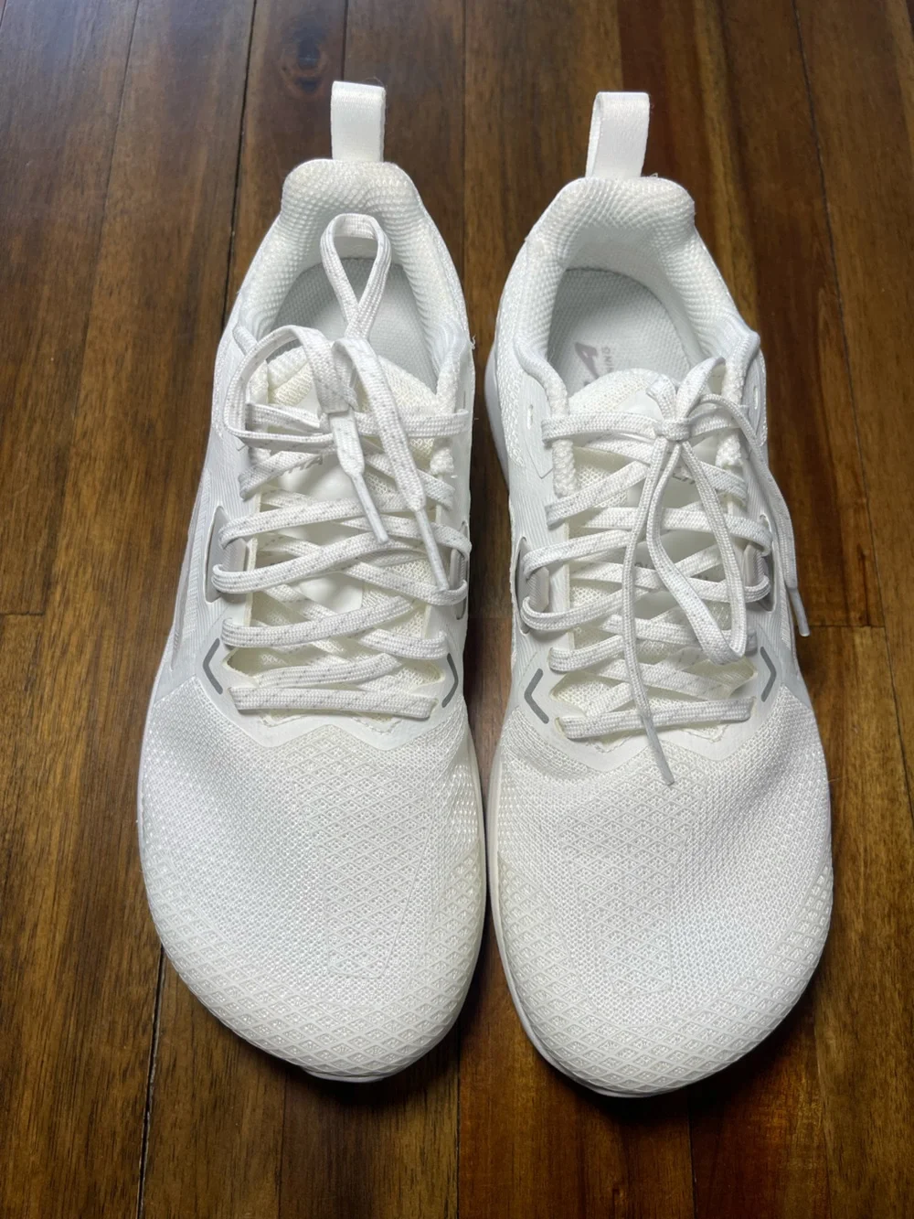 Altra Solstice XT3 training shoe men’s 8 white and gray zero drop